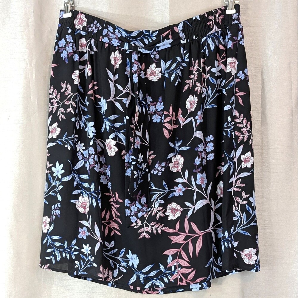 ELLE Black with Blue & Pink Floral Print Lined Mini Skirt Size XLarge Whimsygoth